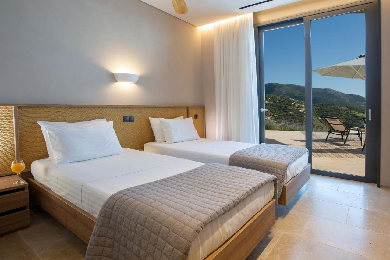 Blooms Of Sivota Bay - Luxury Villas With Private Heated Pool 外观 照片