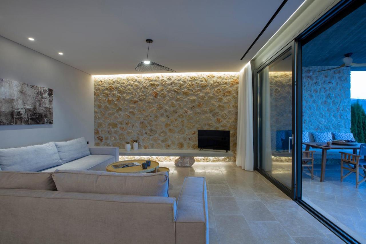 Blooms Of Sivota Bay - Luxury Villas With Private Heated Pool 外观 照片